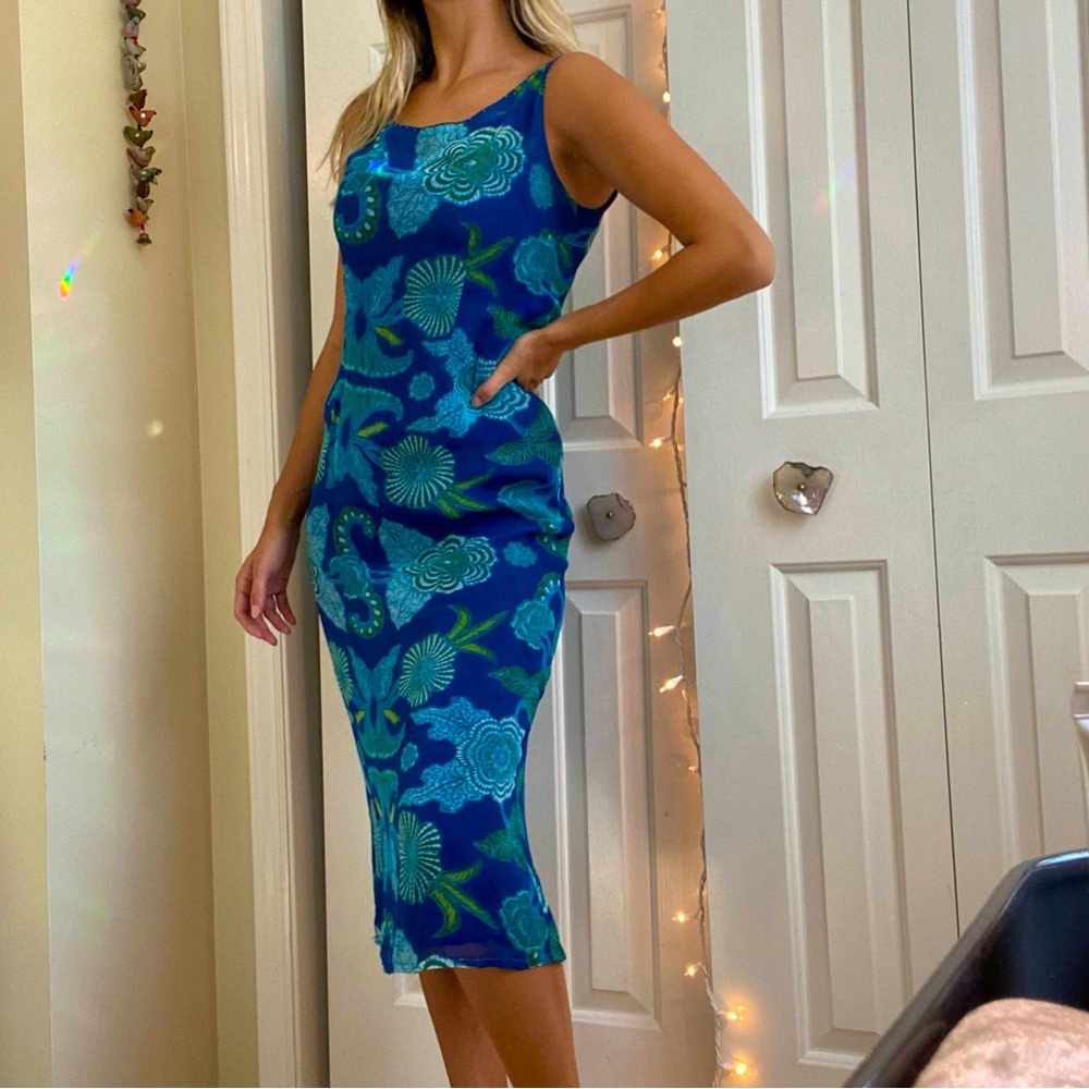 Petite Sophisticate Y2K Floral Tank Top Midi Dress